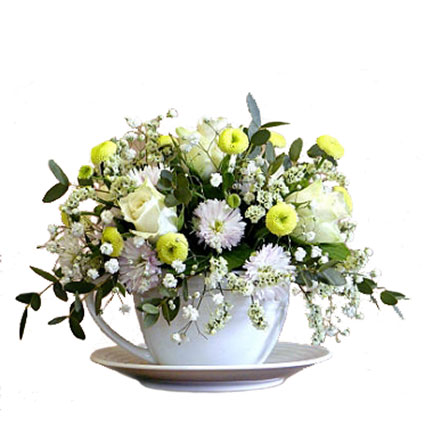 Flower delivery Latvia. Flower arrangement: white roses, white chrysanthemums, yellow and green santini chrysanthemums