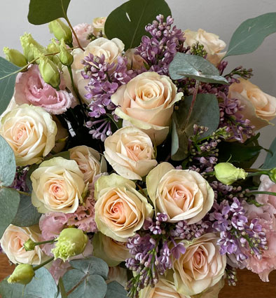 A bouquet of flowers in light tones delivered to Purvciems in Riga